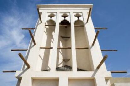 Una tradicional torre de ventilación.