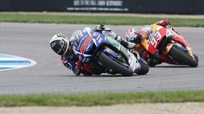 Lorenzo y Márquez durante la carrera del GP de Indianapolis.