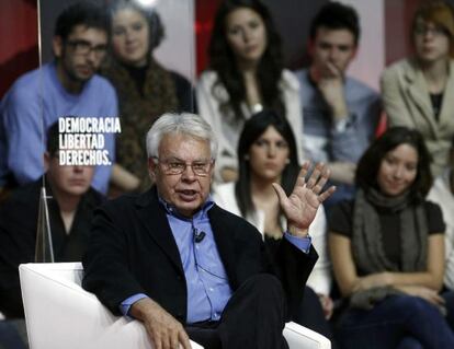 Former Prime Minister Felipe Gonz&aacute;lez on Sunday.