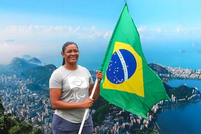 Shirlene Coelho será a primeira mulher a carregar a bandeira do Brasil em uma Paralimpíada. Ela é a dona da medalha de ouro no lançamento de dardo (categoria F37) em 2012, além da prata em 2008.