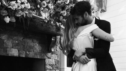 Una imagen de la boda de Miley Cyrus y Liam Hemsworth ya eliminada del Instagram de ambos.