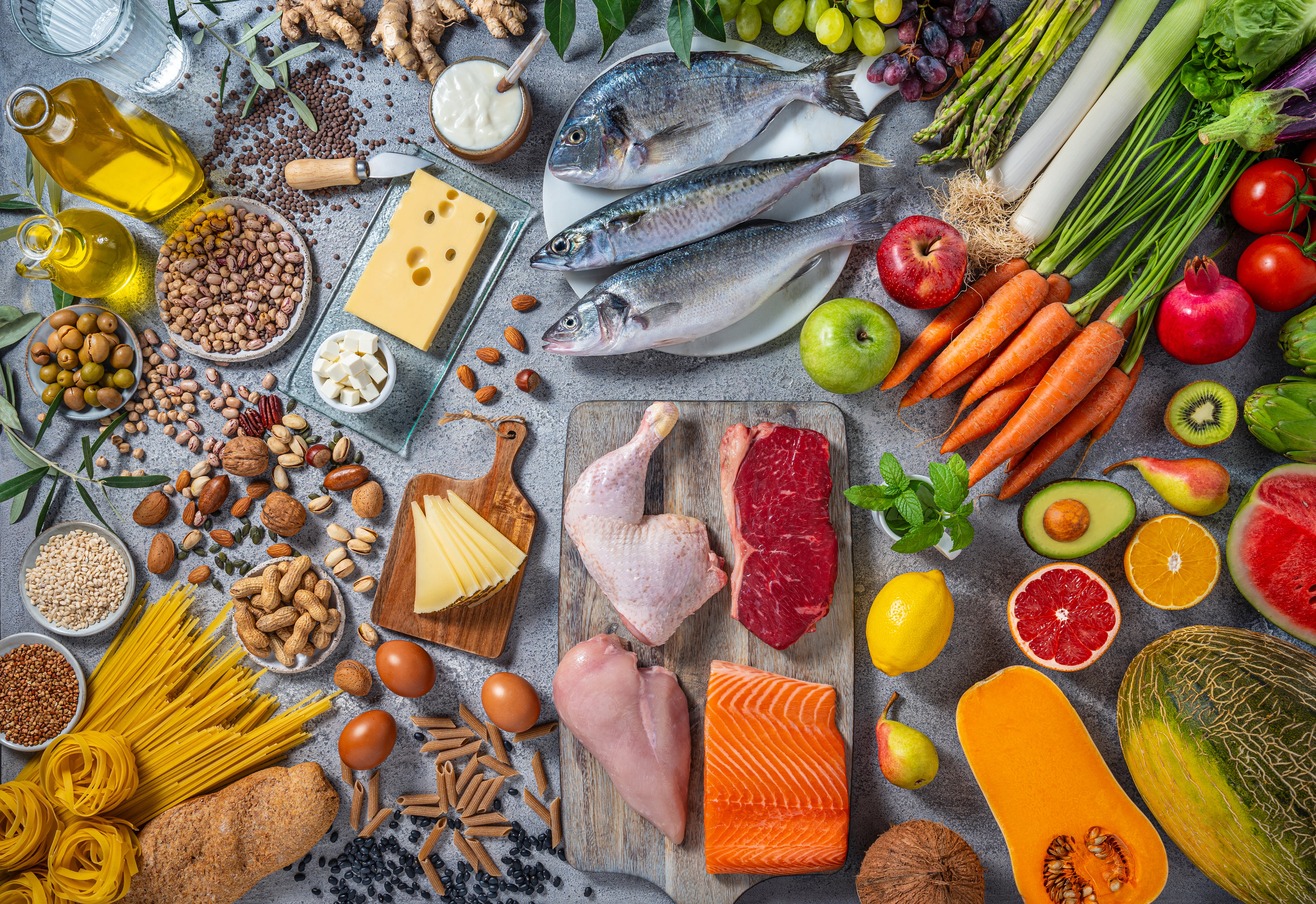 Estados Unidos redefine la pirámide alimenticia en sintonía con el movimiento MAHA