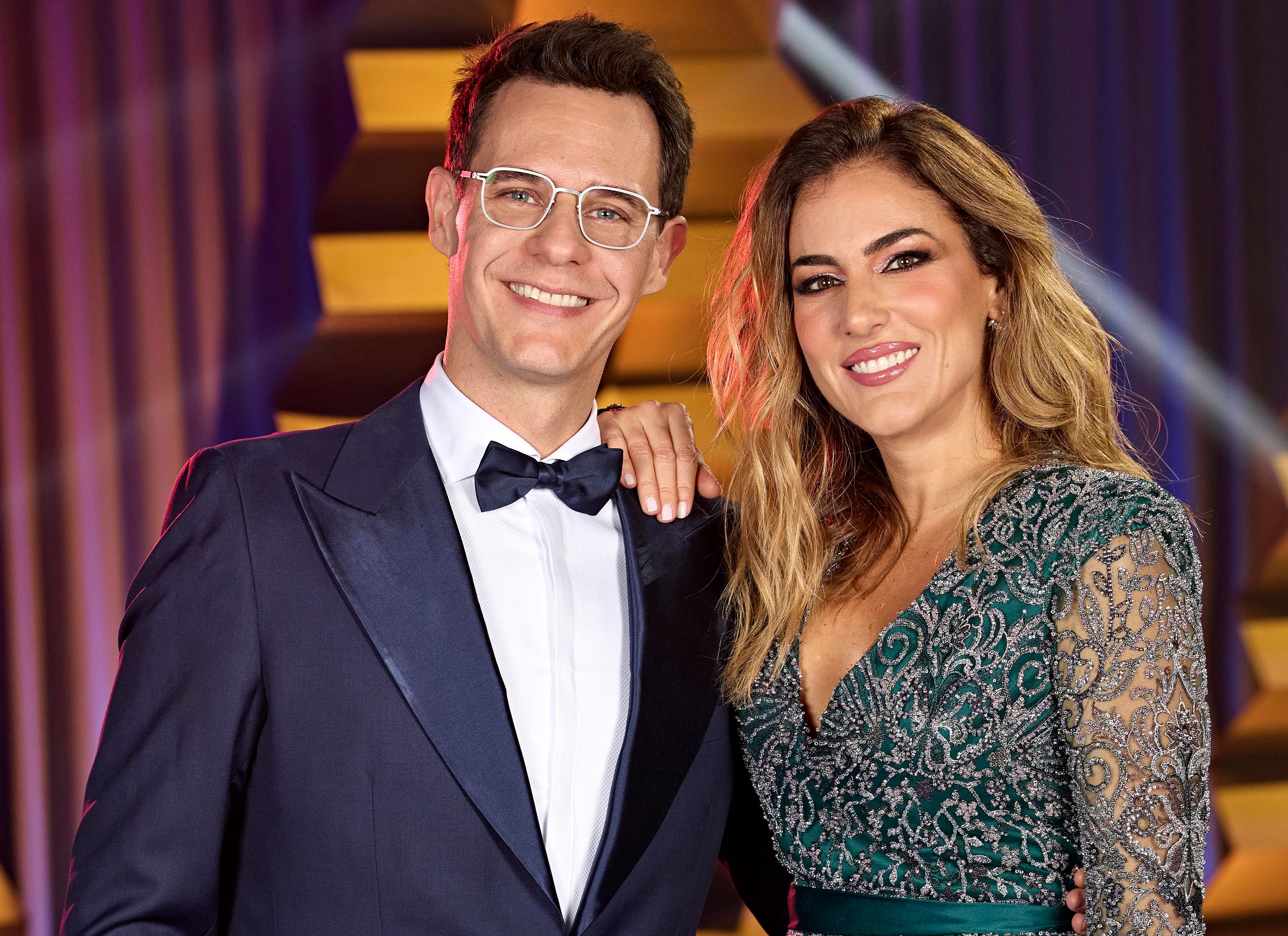 Christian Gálvez y Verónica Dulanto, presentadores de la gala de Nochebuena de Telecinco.