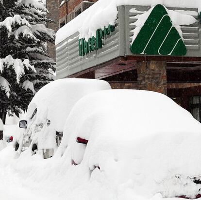 Medio metro de nieve acumulado ayer en Viella.