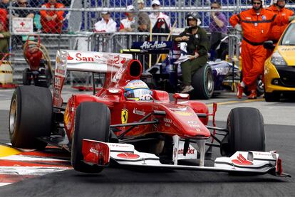 Fernando Alonso logró la séptima plaza después de empezar en el último puesto.