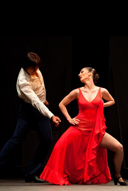 La compañía Yorukalia presenta el espectáculo de danza flamenca 'Lunas de verde y bronce'.