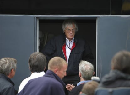 Bernie Ecclestone, ayer en el circuito de Silverstone.