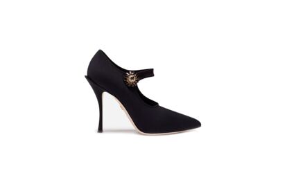 Zapatos 'Mary Jane' con cierre joya de Dolce & Gabbana (645 €).