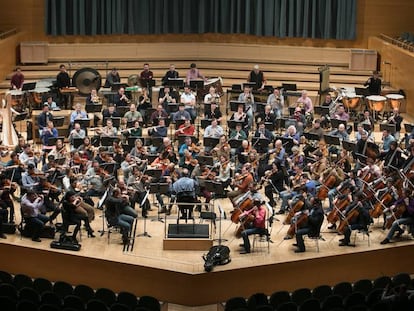 La OBC en una actuaci&oacute;n en el Auditori, en enero.