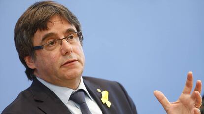 El expresidente de la Generalitat de Cataluña, Carles Puigdemont, durante una rueda de prensa en Berlín.