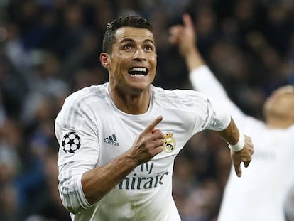 Cristiano celebra su tercer gol al Wolfsburgo.