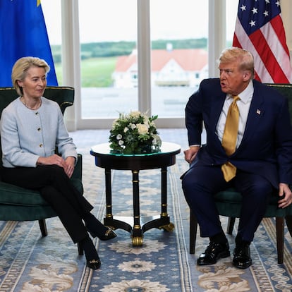U.S. President Donald Trump speaks, while sat with European Commission President Ursula von der Leyen, on the day of an announcement of a trade deal between the U.S. and EU, in Turnberry, Scotland, Britain, July 27, 2025. REUTERS/Evelyn Hockstein
