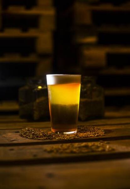 La cerveza artesana se elabora respetando la fermentación natural.