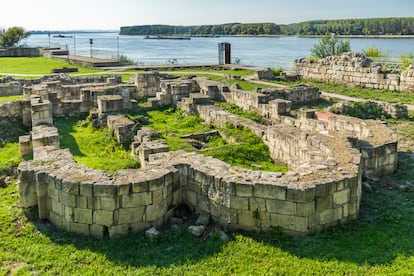 La antigua fortaleza romana en Silistra, a orillas del río Danubio (Bulgaria).