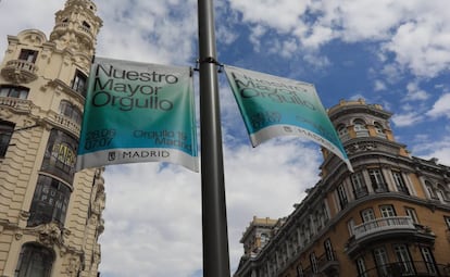 Banderolas de la campaña municipal del Orgullo.