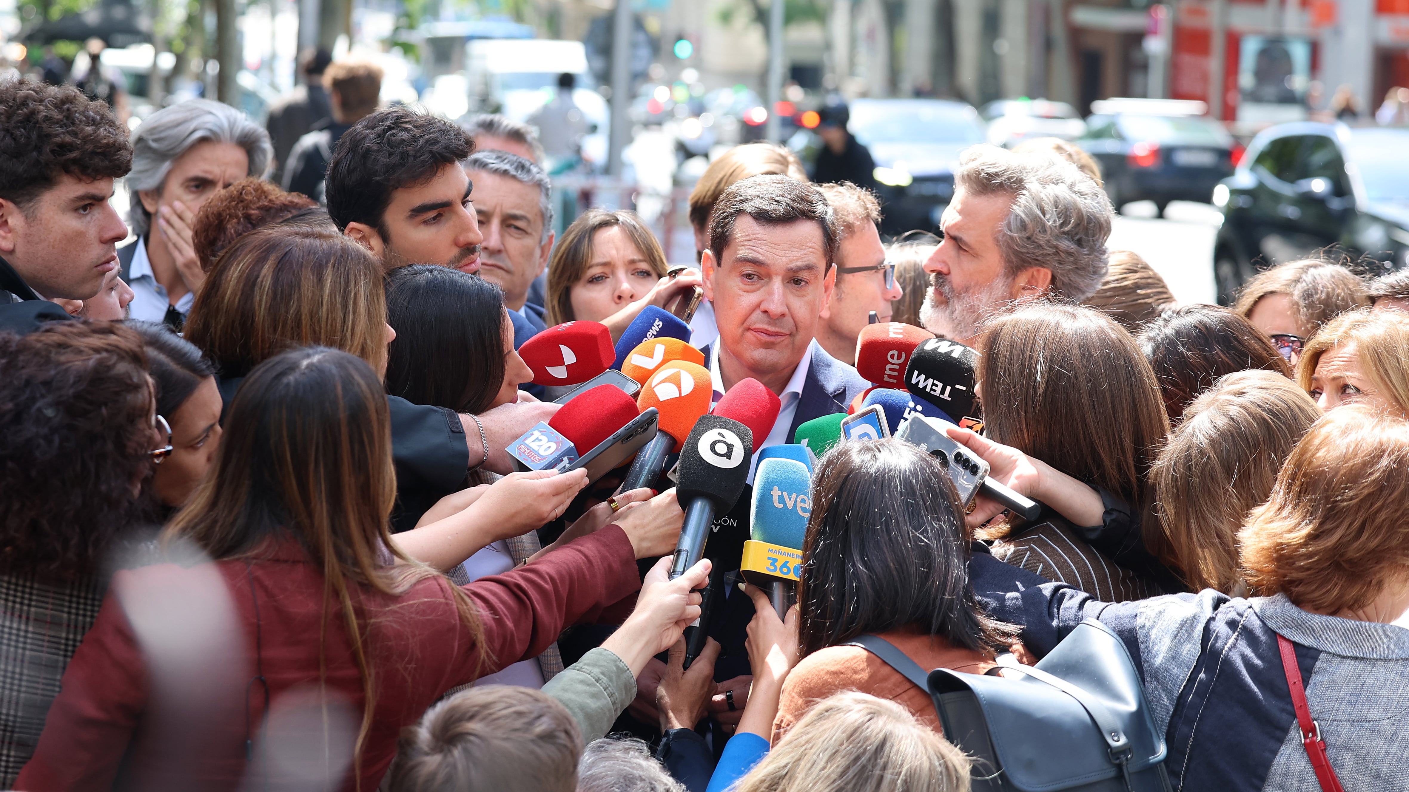 Moreno plantea a Vox un acuerdo parlamentario: “Sería un error bloquear a un Gobierno basado en 1,7 millones de votos”