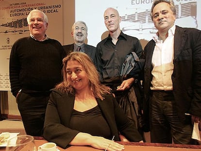 Peter Eisenman, Luis Fernández-Galiano, Jacques Herzog y Anish Kapoor (de izquierda a derecha) y Zaha Hadid.