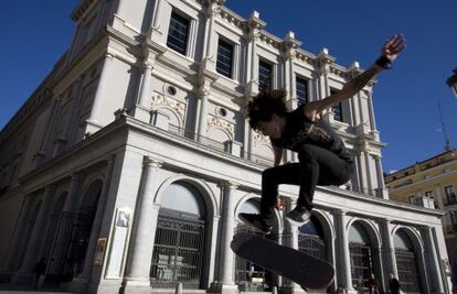 El Teatro Real, en la plaza de &Oacute;pera de Madrid.