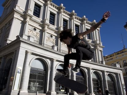 El Teatro Real, en la plaza de &Oacute;pera de Madrid.