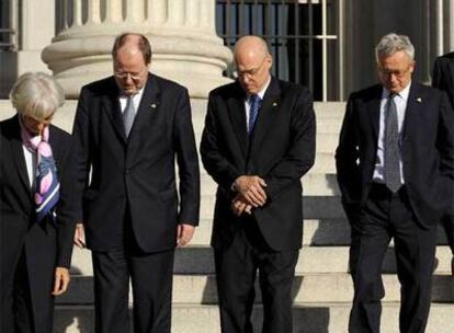 Los ministros de Finanzas de Francia, Alemania, EE UU, Italia y Japón, tras la reunión del G-7 en Washington.