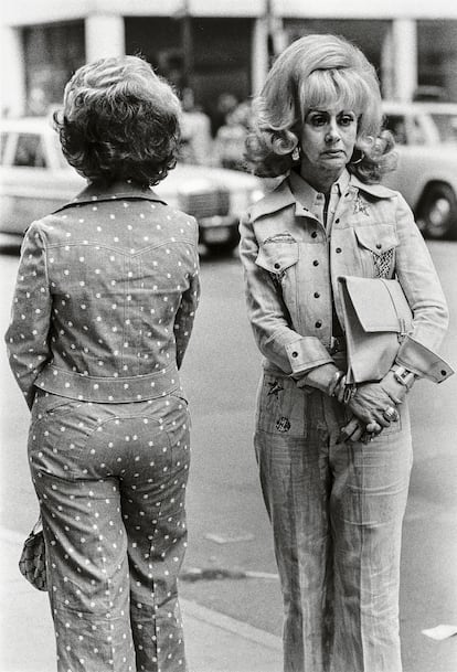 'Mujeres de Texas', Quinta Avenida, Nueva York (1975).