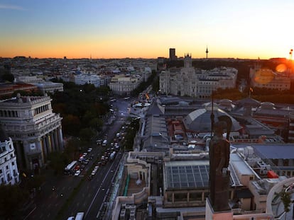 La calle de Alcalá (Madrid), vista desde la azotea del Círculo de Bellas Artes.