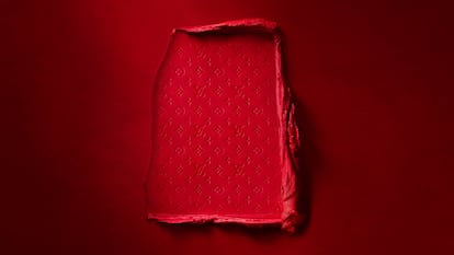 Uno de los visuales promocionales de la nueva línea de maquillaje de Louis Vuitton.