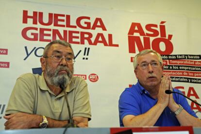 Cándido Méndez e Ignacio Fernández Toxo, ayer en Palma de Mallorca.