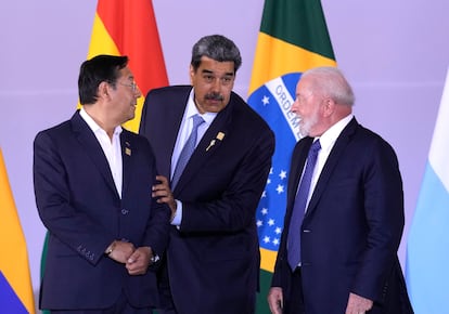 Los presidentes de Bolivia , Luis Arce; de Venezuela, Nicolás Maduro, y de Brasil, Lula da Silva.