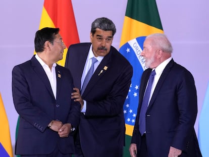 Los presidentes de Bolivia , Luis Arce; de Venezuela, Nicolás Maduro, y de Brasil, Lula da Silva.