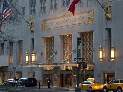 Fachada del Waldorf Astoria en Nueva York.