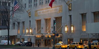 Fachada del Waldorf Astoria en Nueva York.