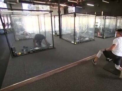 La solución de un gimnasio de California durante la desescalada: cápsulas para practicar ejercicio