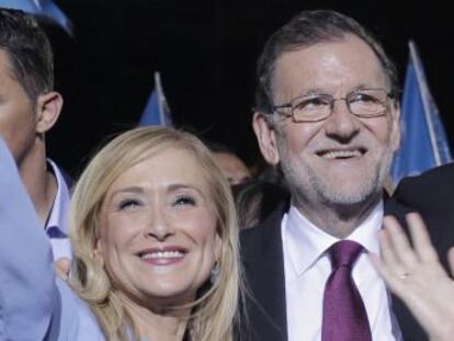 El líder del PP pide el voto para un Gobierno moderado frente a los pueden poner en peligro la recuperación por su pasado, por su radicalismo o por su inexperiencia