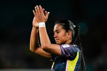 Daniela Arias, de Colombia, reacciona después de la derrota ante Inglaterra durante el partido de cuartos de final de la Copa Mundial Femenina, el 12 de agosto de 2023, en Sydney (Australia).