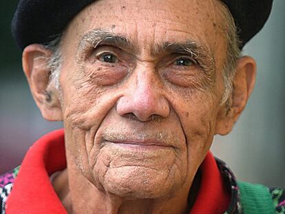 Alfonso Bauer Paiz.