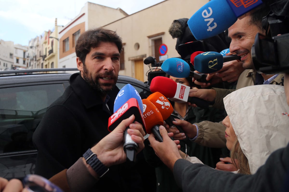 Cayetano Rivera atribuye su accidente a un “despiste” y denuncia el “acoso” de los medios