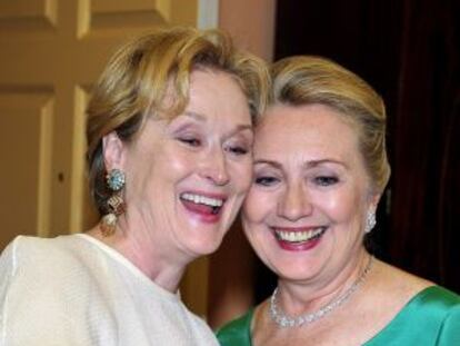 La actriz Mery Strepp y Hillary Clinton.