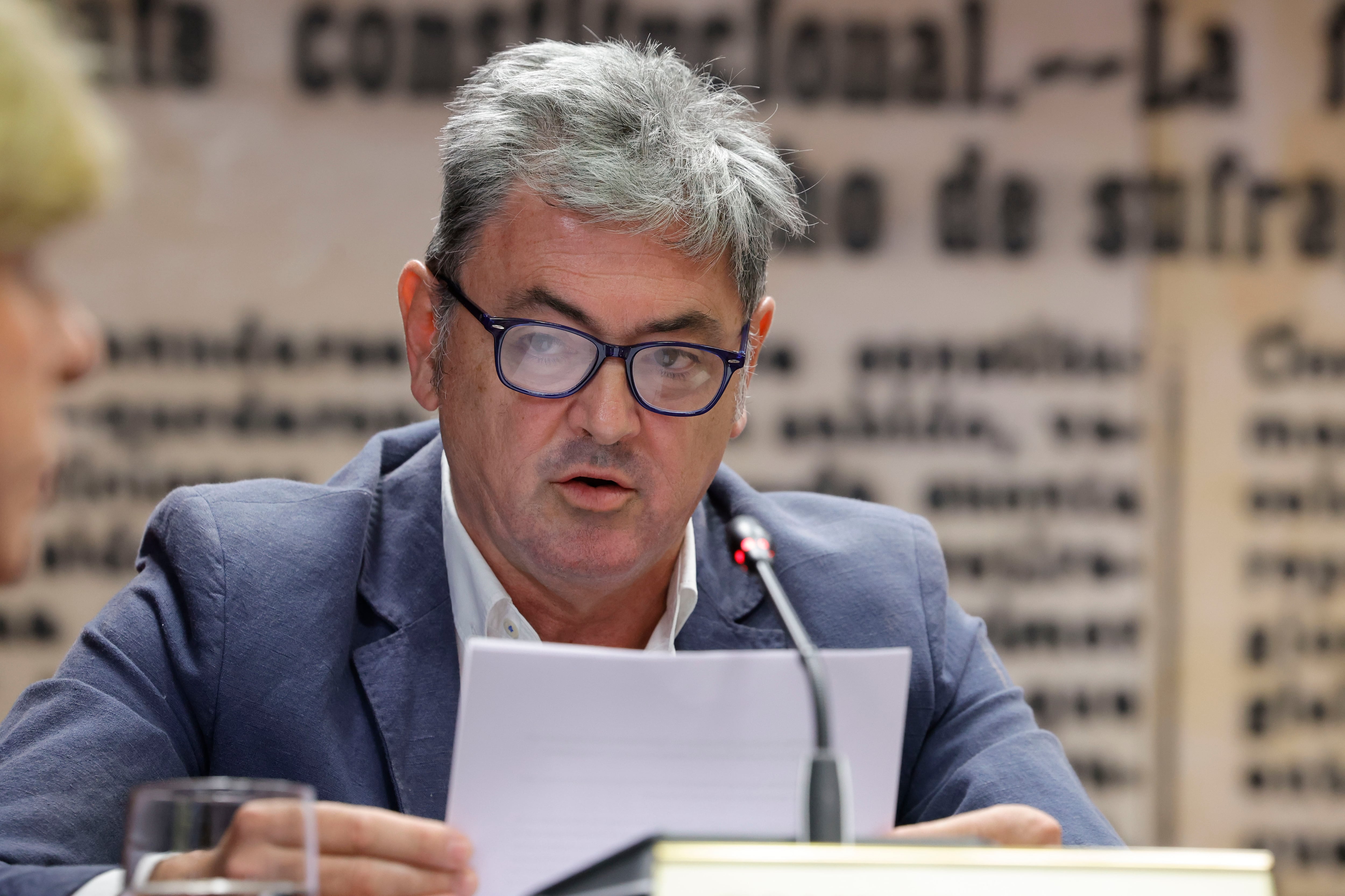 El dueño de Servinabar se niega a responder a las preguntas de los senadores