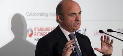 El ministro de Econom&iacute;a y Competitividad en funciones, Luis de Guindos, durante su intervenci&oacute;n en el almuerzo-coloquio celebrado en el marco del Spain Investors Day.