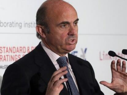 El ministro de Econom&iacute;a y Competitividad en funciones, Luis de Guindos, durante su intervenci&oacute;n en el almuerzo-coloquio celebrado en el marco del Spain Investors Day.