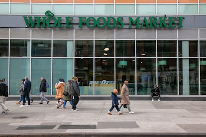 Un supermercado de la cadena Whole Foodsm, propiedad de Amazon, en Nueva York.