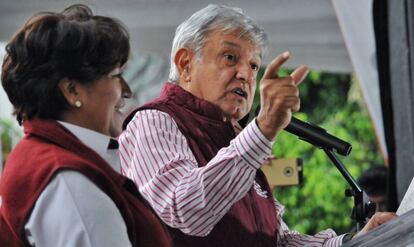 Delfina Gómez y Andrés Manuel López Obrador, en Coacalco
