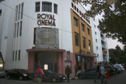 El cine marroquí, como éste de Rabat, afronta una crisis que ha hecho caer en picado el número de espectadores debido a las nuevas tecnologías, la competencia de la televisión y la piratería.