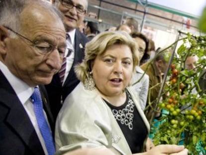 La consejera en funciones de Agricultura y Pesca, Clara Aguilera, en la inauguraci&oacute;n de Expo Agro.