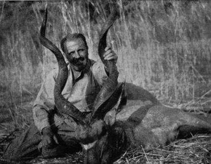 L'arquitecte, durant un dels safaris a l'Africa