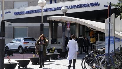 The Txagorritzu hospital in Vitoria, where several health workers have been infected with the virus.