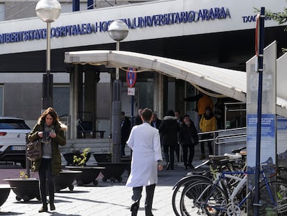 The Txagorritzu hospital in Vitoria, where several health workers have been infected with the virus.