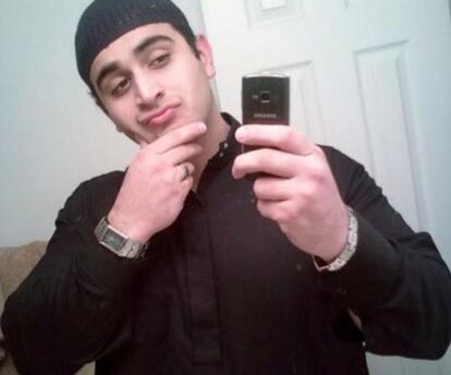 Omar Siddique Mateen, el autor de la matanza contra la discoteca gay en Orlando, en una foto de una red social difundida por la polic&iacute;a.