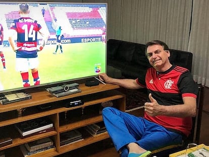 Presidente assiste final do Campeonato Carioca transmitida pelo SBT.